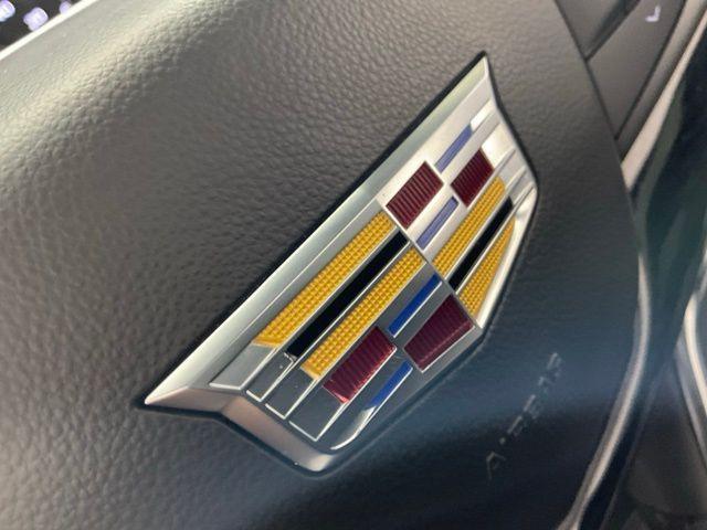 Photo of 2025 Silver Metallic Cadillac XT5