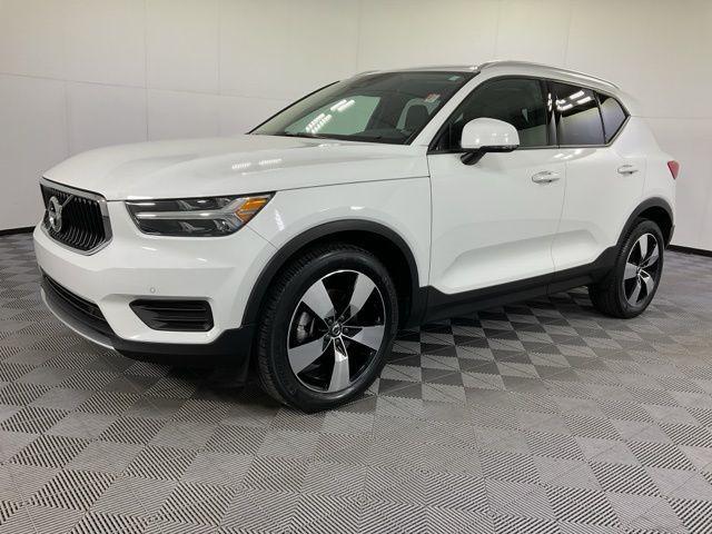 2020 Volvo XC40