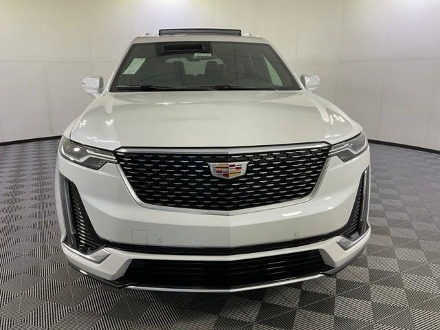 Photo of 2025 Crystal White Tri-Coat Cadillac XT6