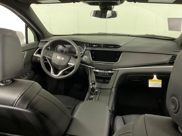 Photo of 2025 Crystal White Tri-Coat Cadillac XT6