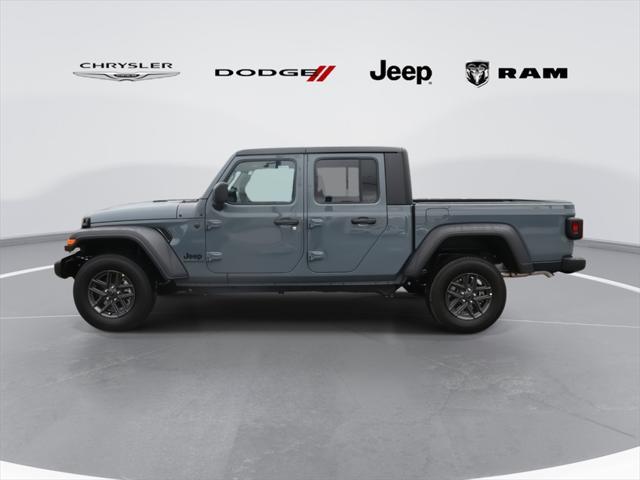 Photo of 2025 Anvil Clearcoat Jeep Gladiator