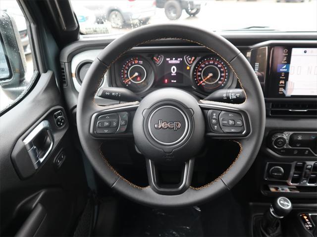 Photo of 2025 Anvil Clearcoat Jeep Gladiator