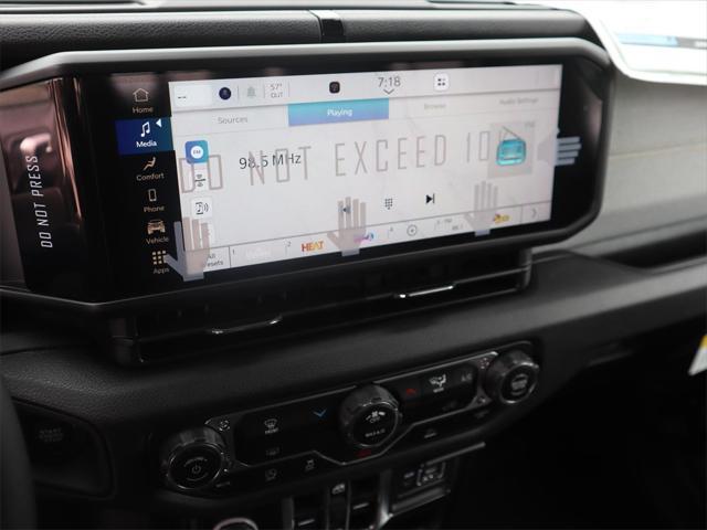Photo of 2025 Anvil Clearcoat Jeep Gladiator