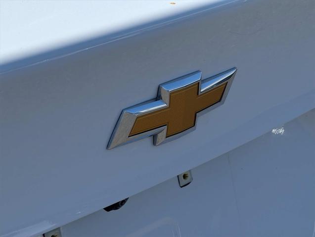 Photo of 2023 Summit White Chevrolet Malibu