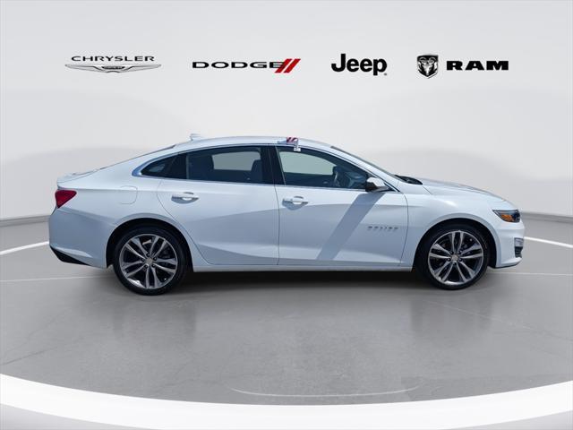Photo of 2023 Summit White Chevrolet Malibu