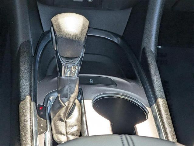 Photo of 2023 Summit White Chevrolet Malibu