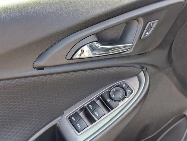 Photo of 2023 Summit White Chevrolet Malibu