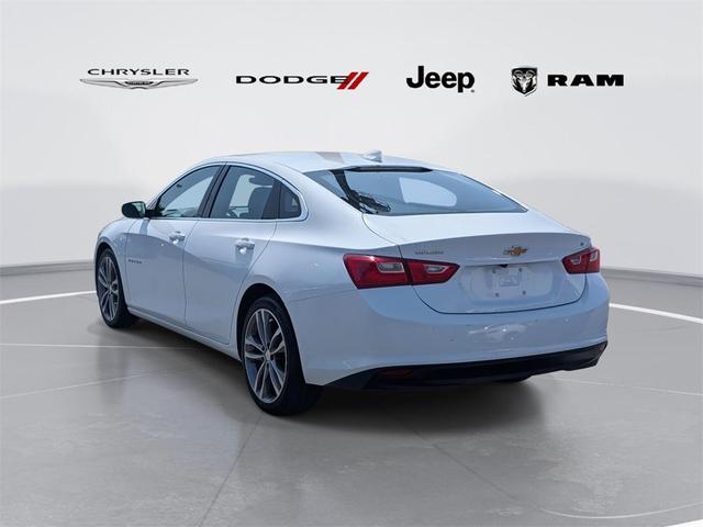 Photo of 2023 Summit White Chevrolet Malibu