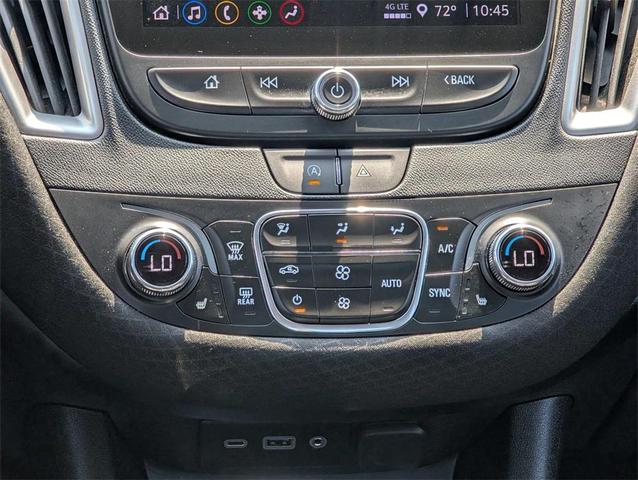 Photo of 2023 Summit White Chevrolet Malibu