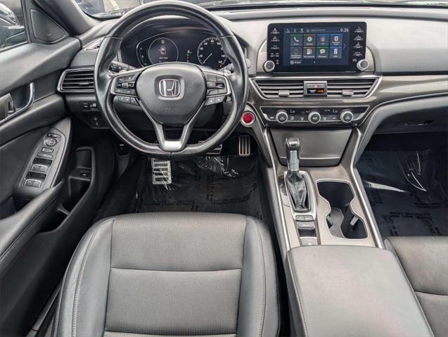 Photo of 2022 Crystal Black Pearl Honda Accord