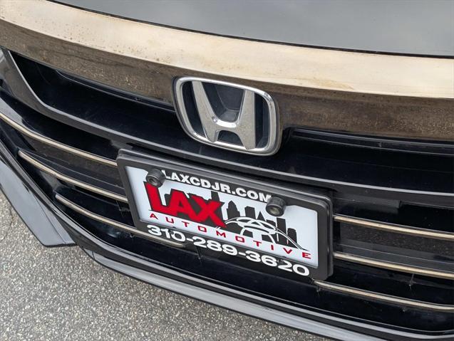 Photo of 2022 Crystal Black Pearl Honda Accord