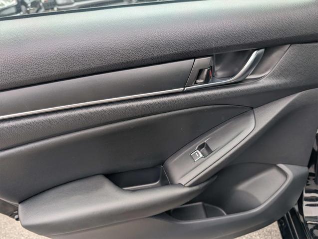 Photo of 2022 Crystal Black Pearl Honda Accord