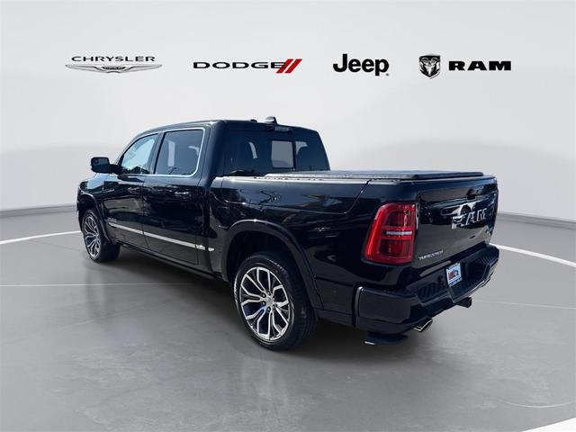 Photo of 2026 Diamond Black Crystal Pearlcoat RAM 1500