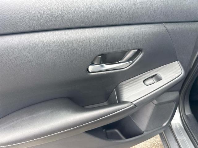 Photo of 2022 Gun Metallic Nissan Sentra