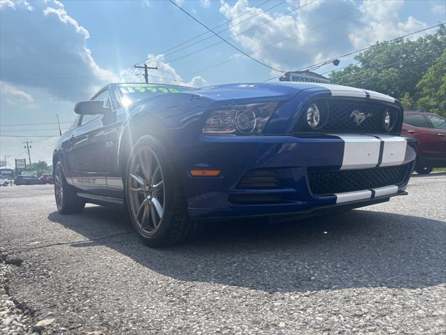 Photo of 2013 BLUE Ford Mustang