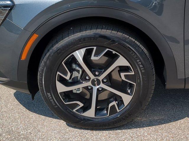 Photo of 2024 Gravity Gray Kia Sportage Hybrid