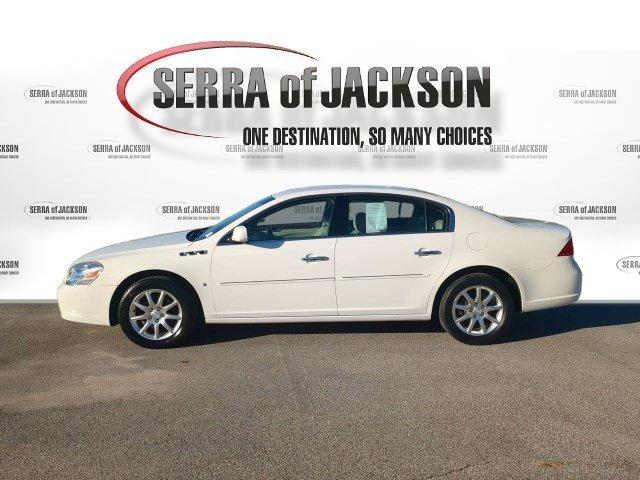 Photo of 2008 White Opal Buick Lucerne