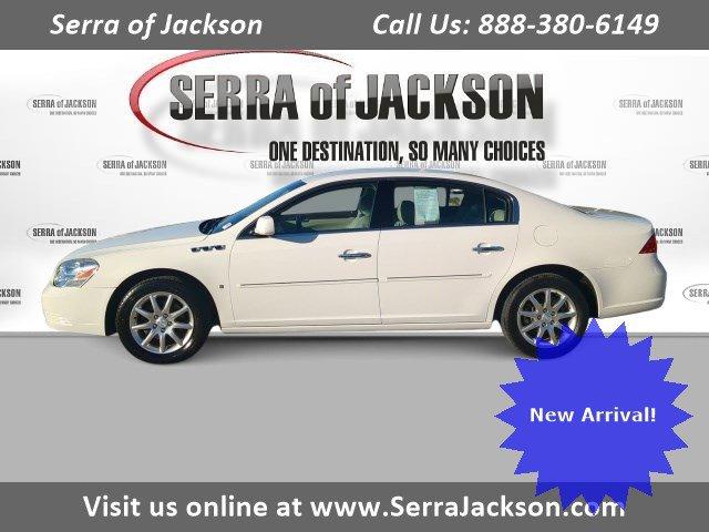 Photo of 2008 White Opal Buick Lucerne