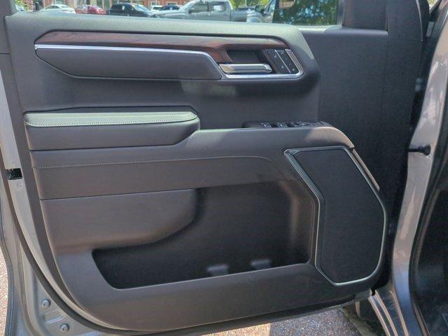 Photo of 2025 Sterling Metallic GMC Sierra 1500