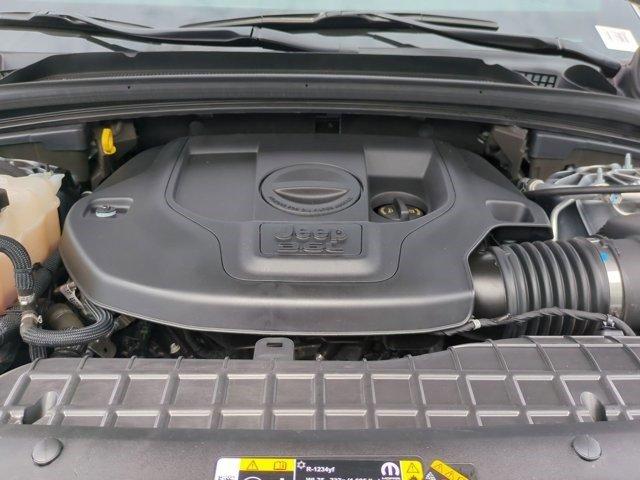 Photo of 2024 Silver Zynith Jeep Grand Cherokee