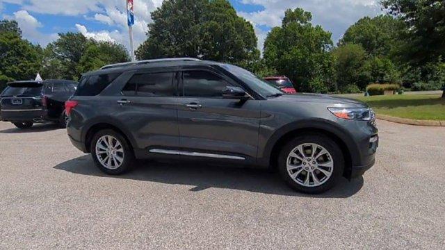 Photo of 2020 Magnetic Metallic Ford Explorer