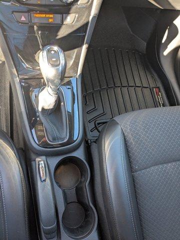Photo of 2020 Summit White Buick Encore