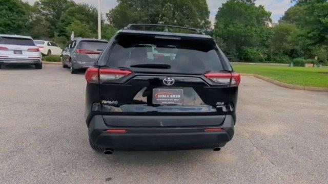Photo of 2019 Midnight Black Metallic Toyota RAV4
