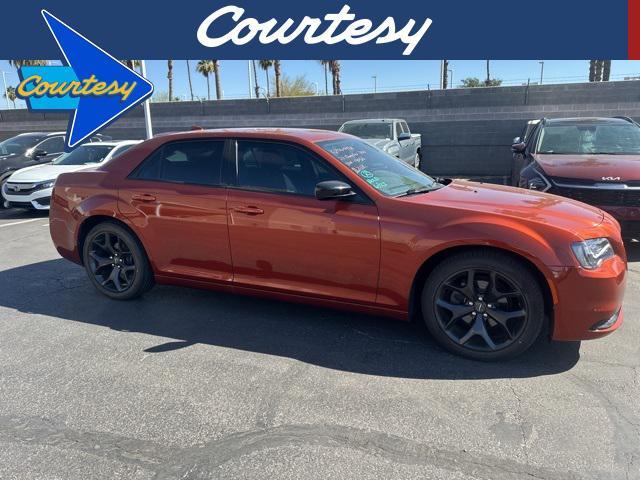 2021 Chrysler 300
