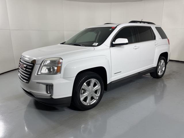 Photo of 2017 Summit White GMC Terrain