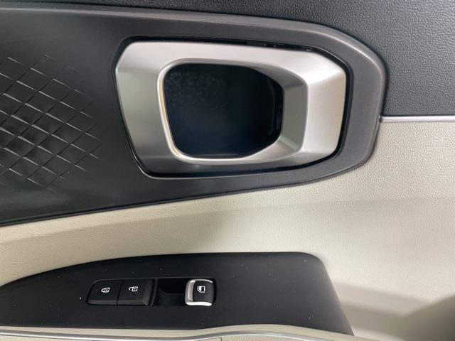 Photo of 2022 Everlasting Silver Kia Sorento