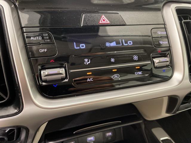 Photo of 2022 Everlasting Silver Kia Sorento