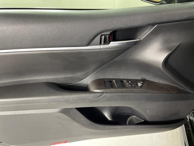 Photo of 2022 Midnight Black Metallic Toyota Camry