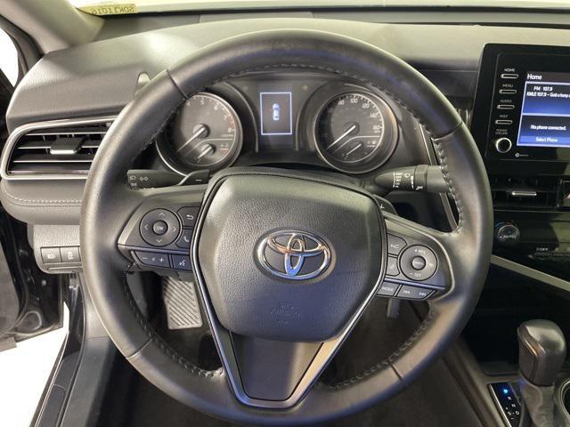 Photo of 2022 Midnight Black Metallic Toyota Camry