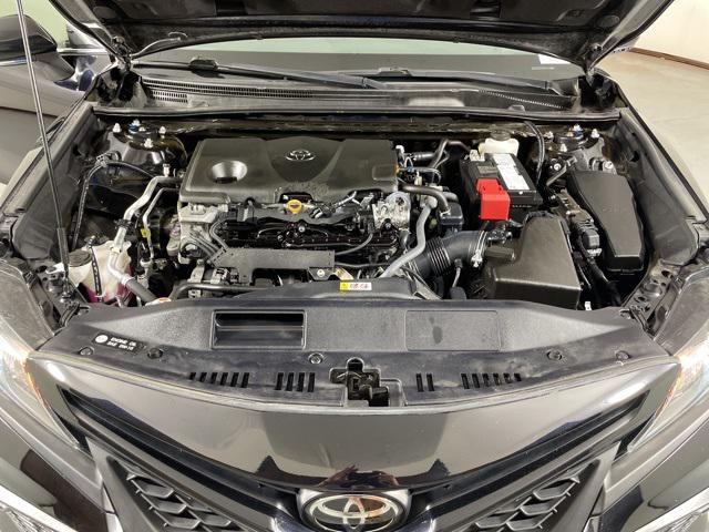 Photo of 2022 Midnight Black Metallic Toyota Camry