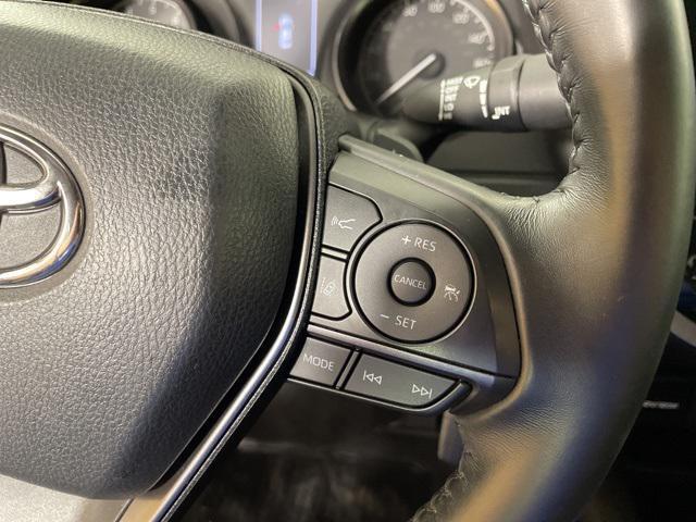 Photo of 2022 Midnight Black Metallic Toyota Camry