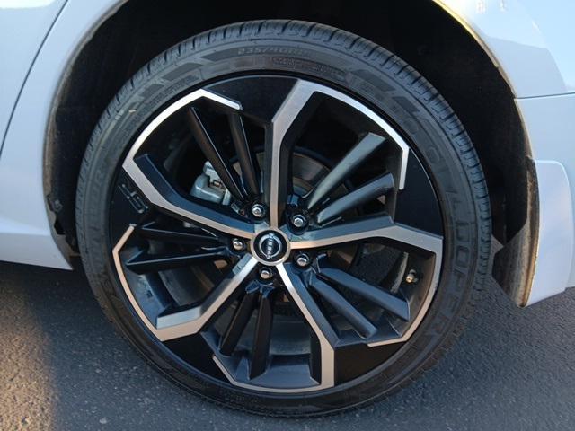 Photo of 2023 Gray Sky Pearl Nissan Altima