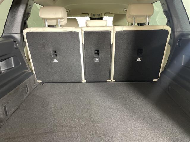 Photo of 2022 Polar White Mercedes-Benz GLB 250