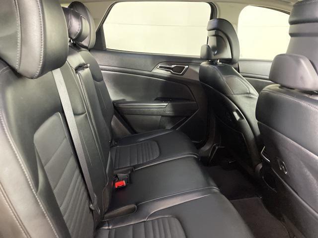 Photo of 2023 Dawning Red Kia Sportage