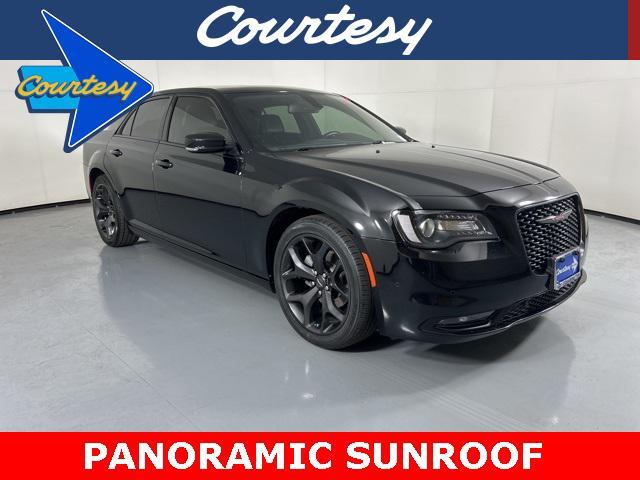 2022 Chrysler 300