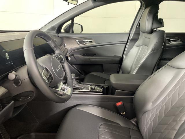 Photo of 2025 Ebony Black Kia Sportage