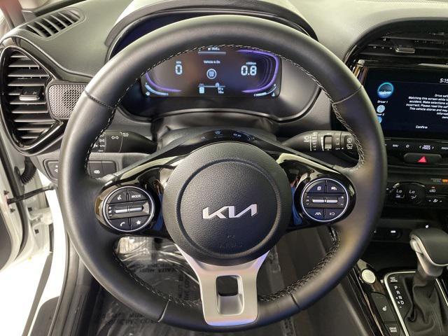 Photo of 2025 Snow White Pearl Kia Soul