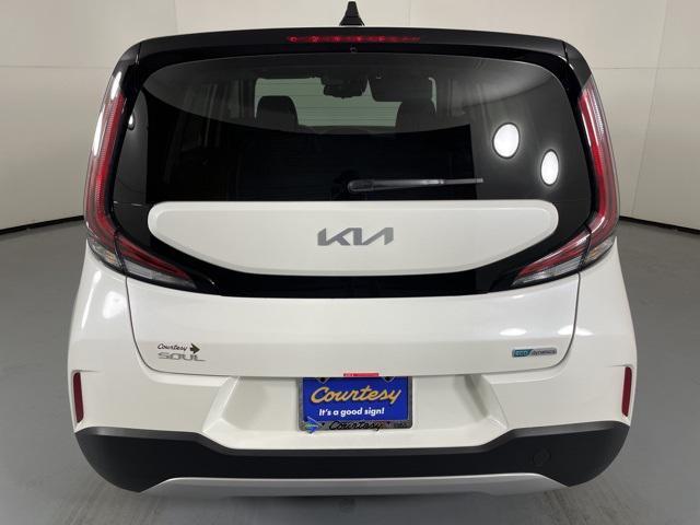 Photo of 2025 Snow White Pearl Kia Soul