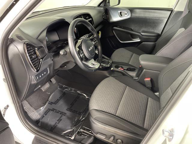 Photo of 2025 Snow White Pearl Kia Soul