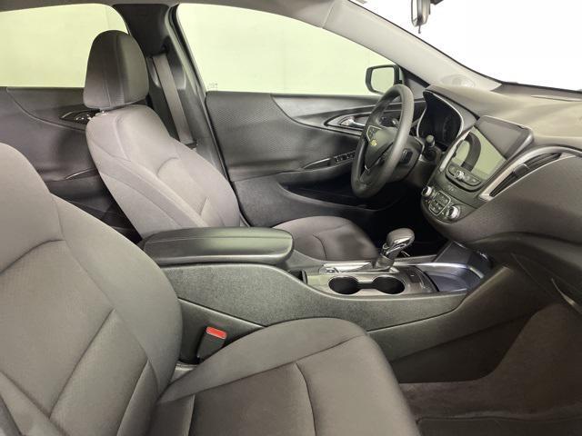 Photo of 2023 Summit White Chevrolet Malibu