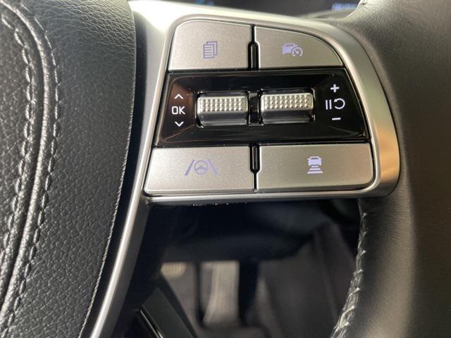 Photo of 2025 Everlasting Silver Kia Telluride