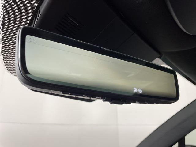 Photo of 2025 Silky Silver Kia Sorento Hybrid