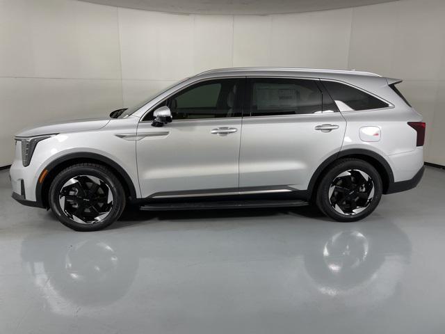 Photo of 2025 Silky Silver Kia Sorento Hybrid
