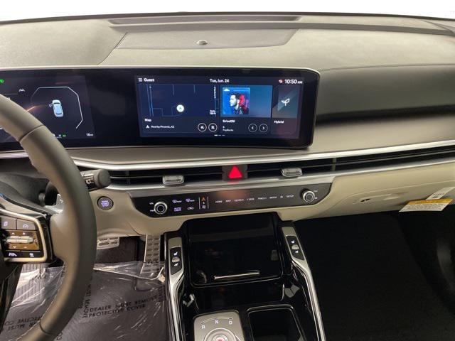 Photo of 2025 Silky Silver Kia Sorento Hybrid