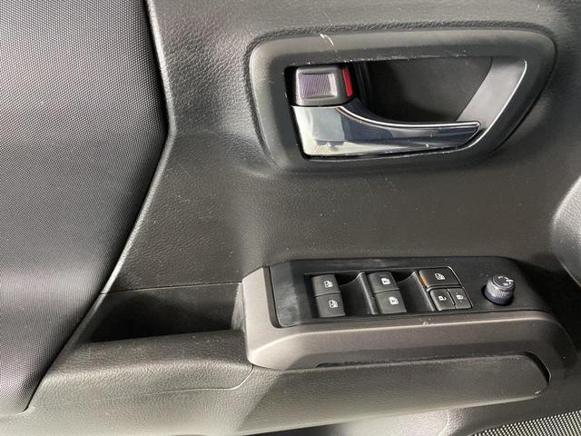 Photo of 2021 Magnetic Gray Metallic Toyota Tacoma