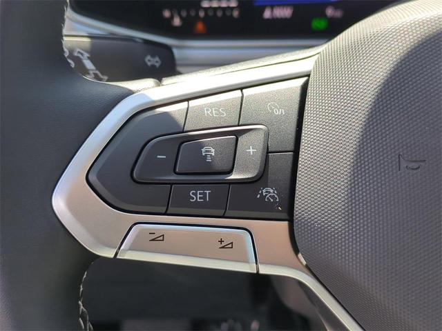 Photo of 2025 Deep Black Pearl Effect Volkswagen Taos